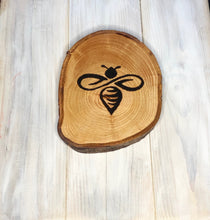 Load image into Gallery viewer, Bee pyrography on wood slice Wood burning art on live edge ideal gift for nature lovers