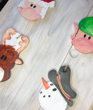 Load image into Gallery viewer, Christmas tree decorations set of 4.