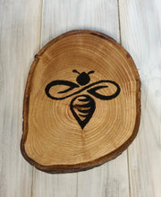 Load image into Gallery viewer, Bee pyrography on wood slice Wood burning art on live edge ideal gift for nature lovers
