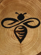 Load image into Gallery viewer, Bee pyrography on wood slice Wood burning art on live edge ideal gift for nature lovers
